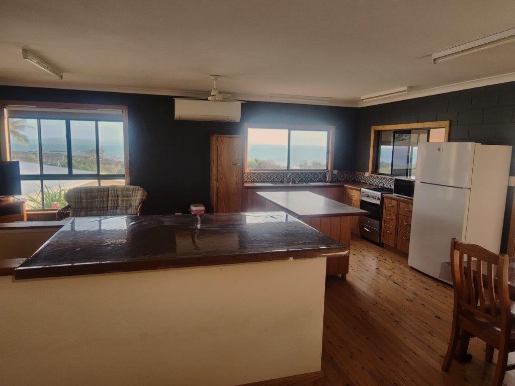 Well equipped kitchen