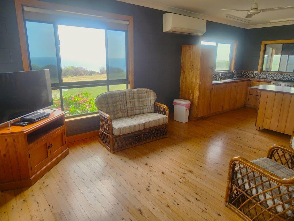 Open living/dining Open dining/lounge